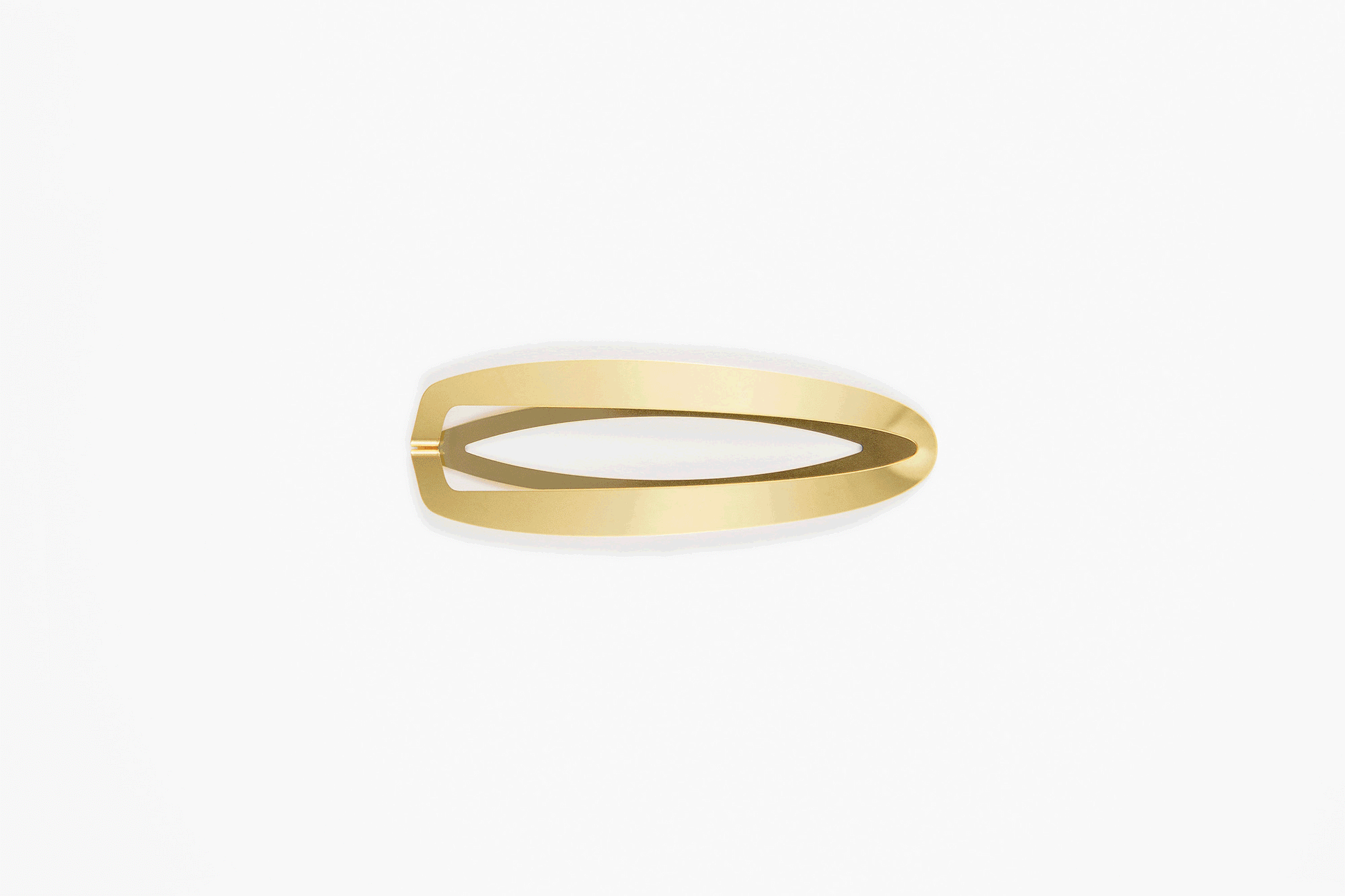 Product image of designer hair clip Gaia by Clinq available in silver-tone, silver-plated, gold-plated and Roségold-plated