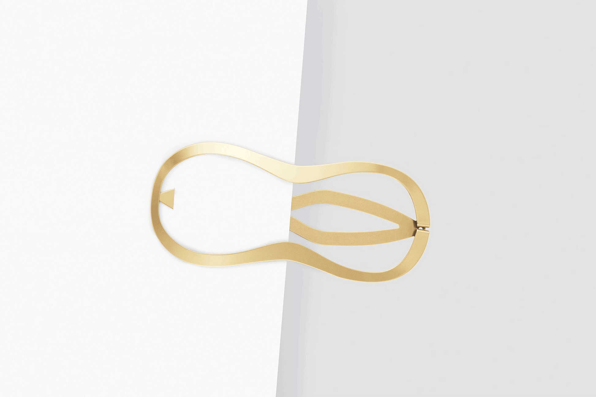 Product images of designer hair clip Elif clipped in half way available in silver-tone, silver-plated, gold-plated and Roségold-plated