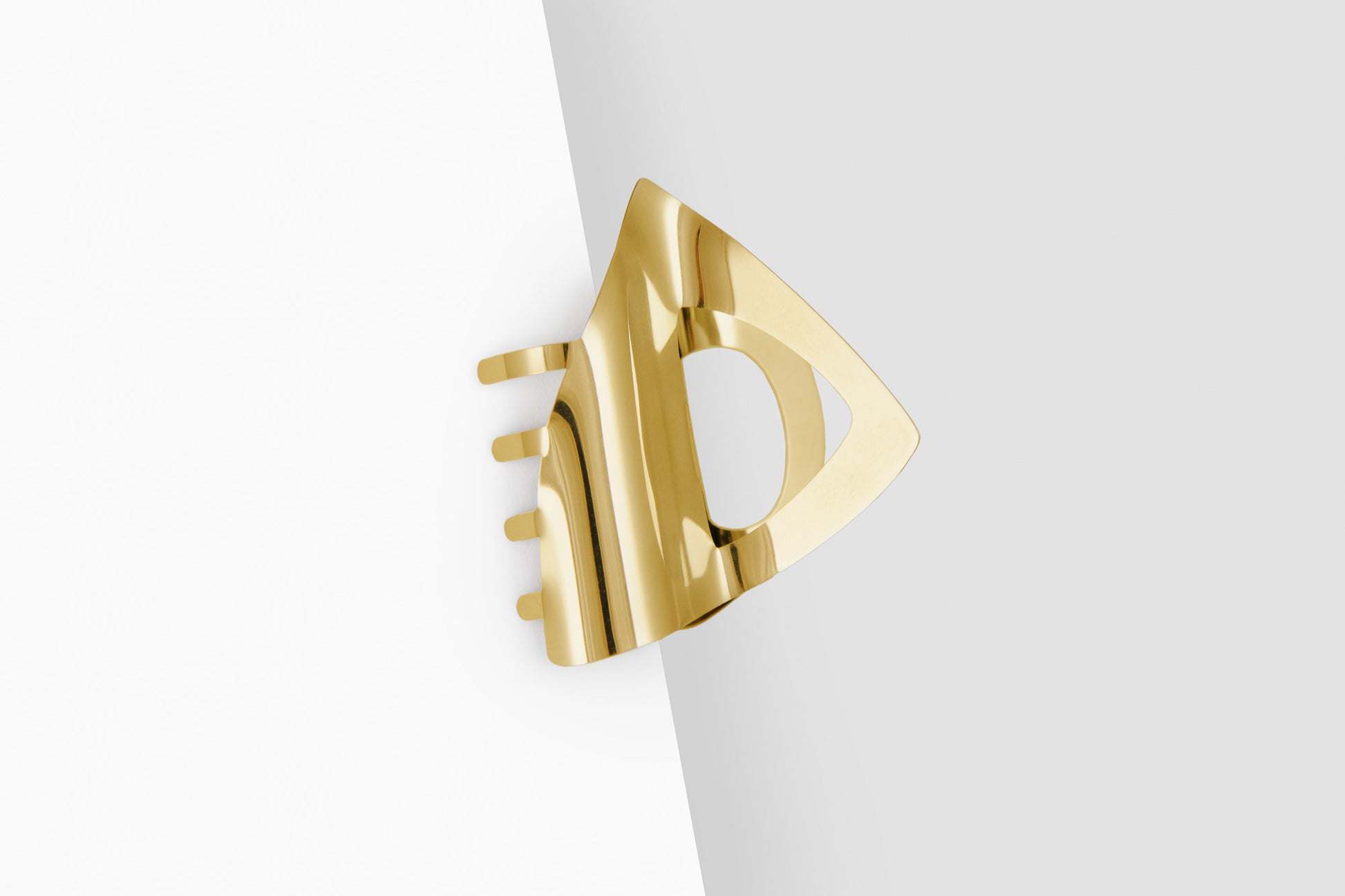 clinq-_17-pia-gold-02