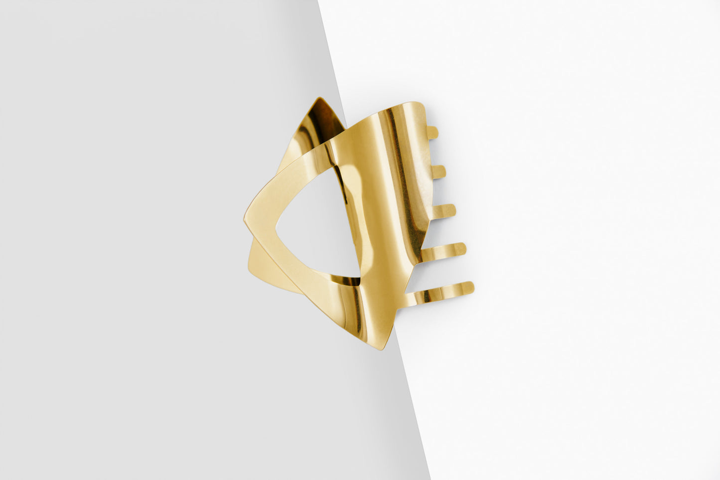 clinq-_17-tara-gold-01-designer claw clip